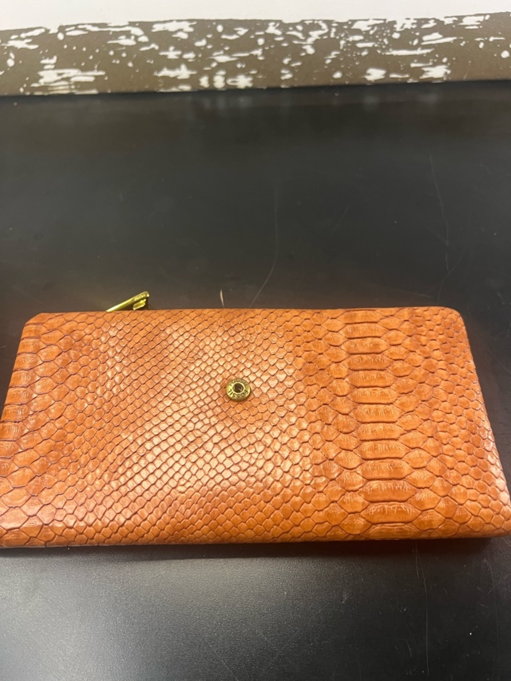 Fossil reptile print wallet - Picture 3 of 4